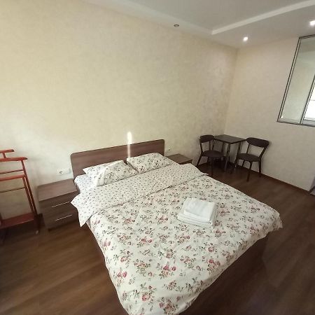 Smart Apartments Drahomanova 2А Kiev Dış mekan fotoğraf