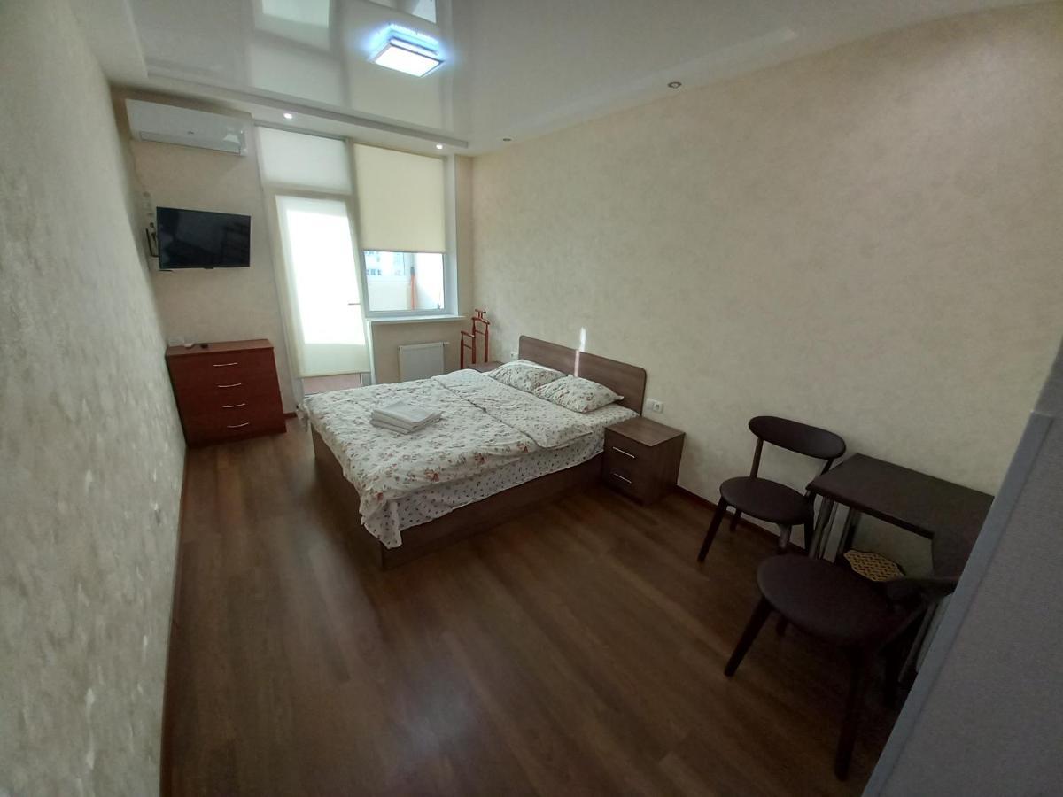 Smart Apartments Drahomanova 2А Kiev Dış mekan fotoğraf