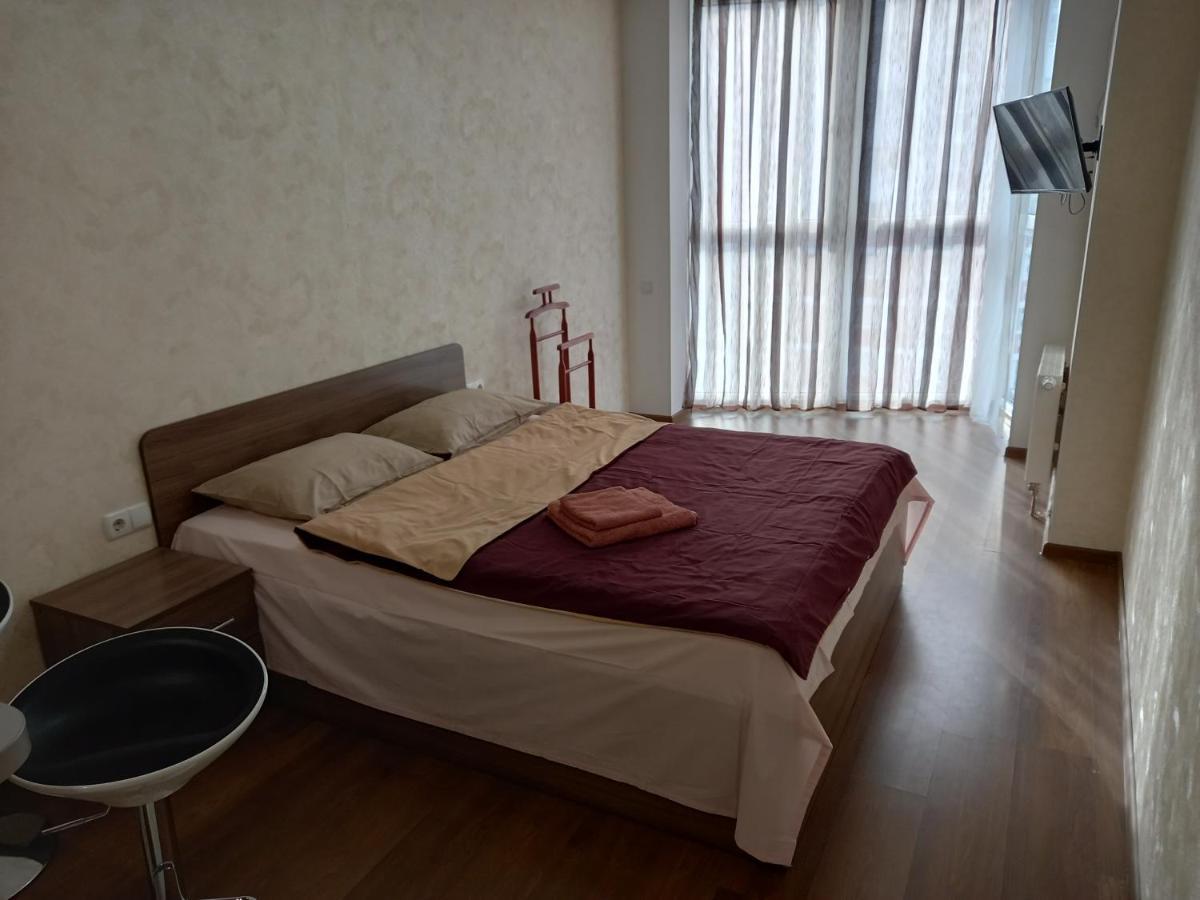 Smart Apartments Drahomanova 2А Kiev Dış mekan fotoğraf